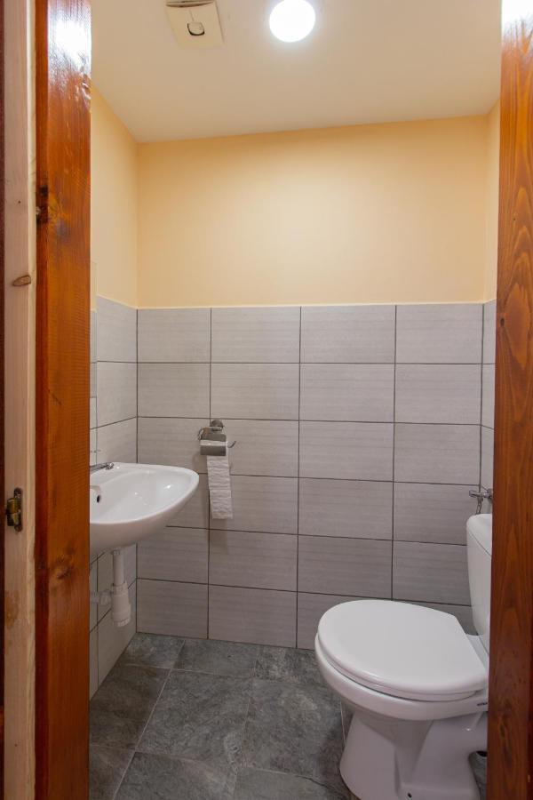Deli Terasz B Apartman Free Parking, Self-Check-In Anytime Γκιόρ Εξωτερικό φωτογραφία