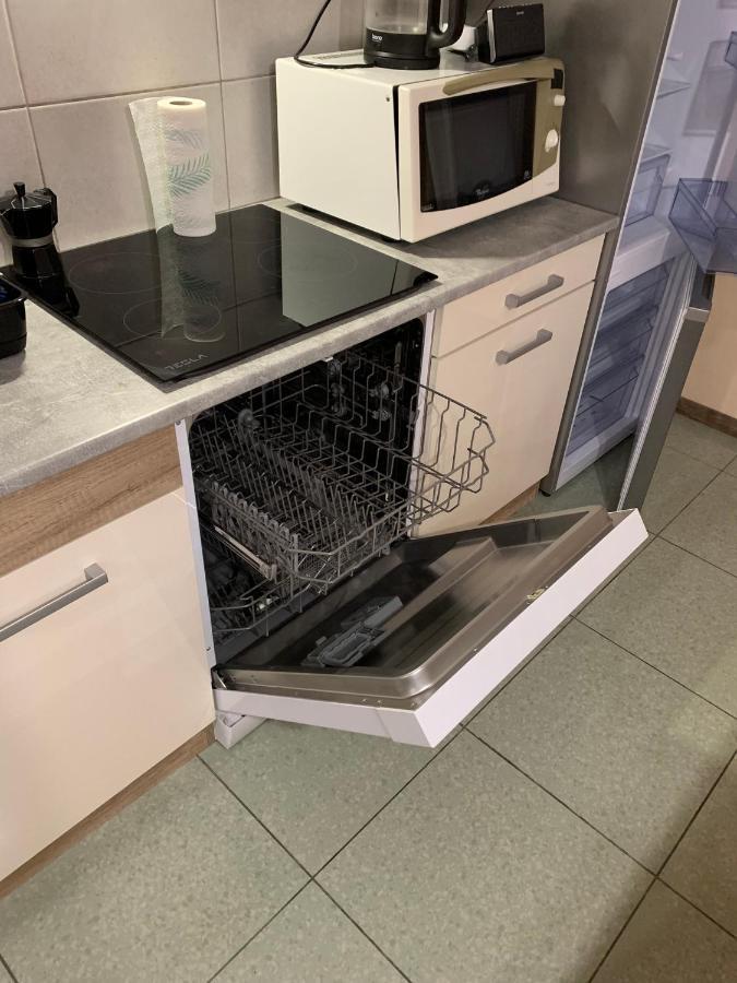 Deli Terasz B Apartman Free Parking, Self-Check-In Anytime Γκιόρ Εξωτερικό φωτογραφία